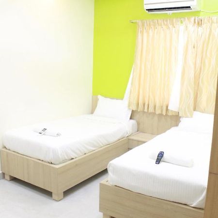 Hotel Jfive Residency Čennai Exteriér fotografie