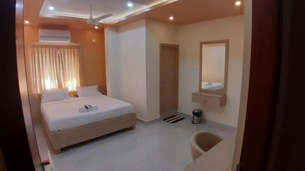 Hotel Jfive Residency Čennai Exteriér fotografie