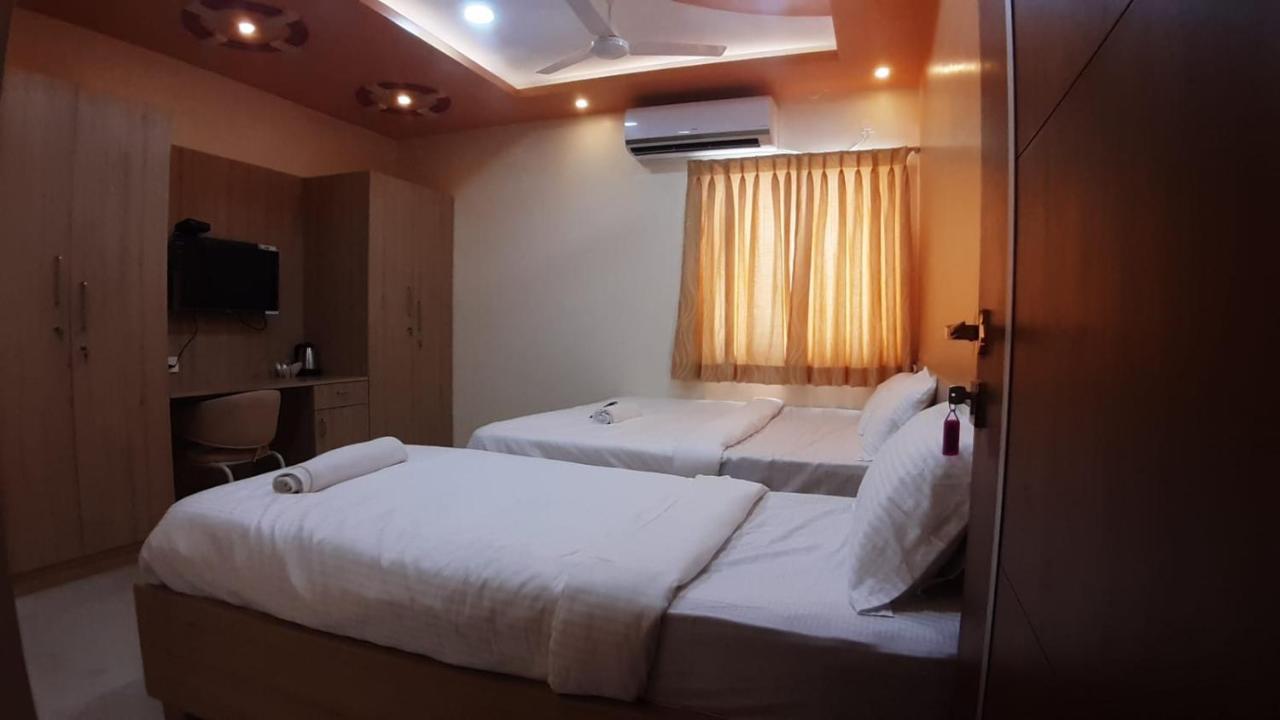 Hotel Jfive Residency Čennai Exteriér fotografie